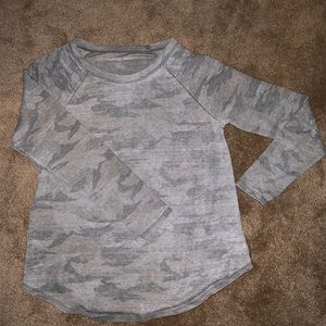 American Eagle camo waffle tee